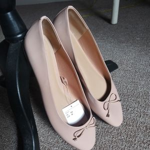 Women's Size 9 Ballet Flats NWT